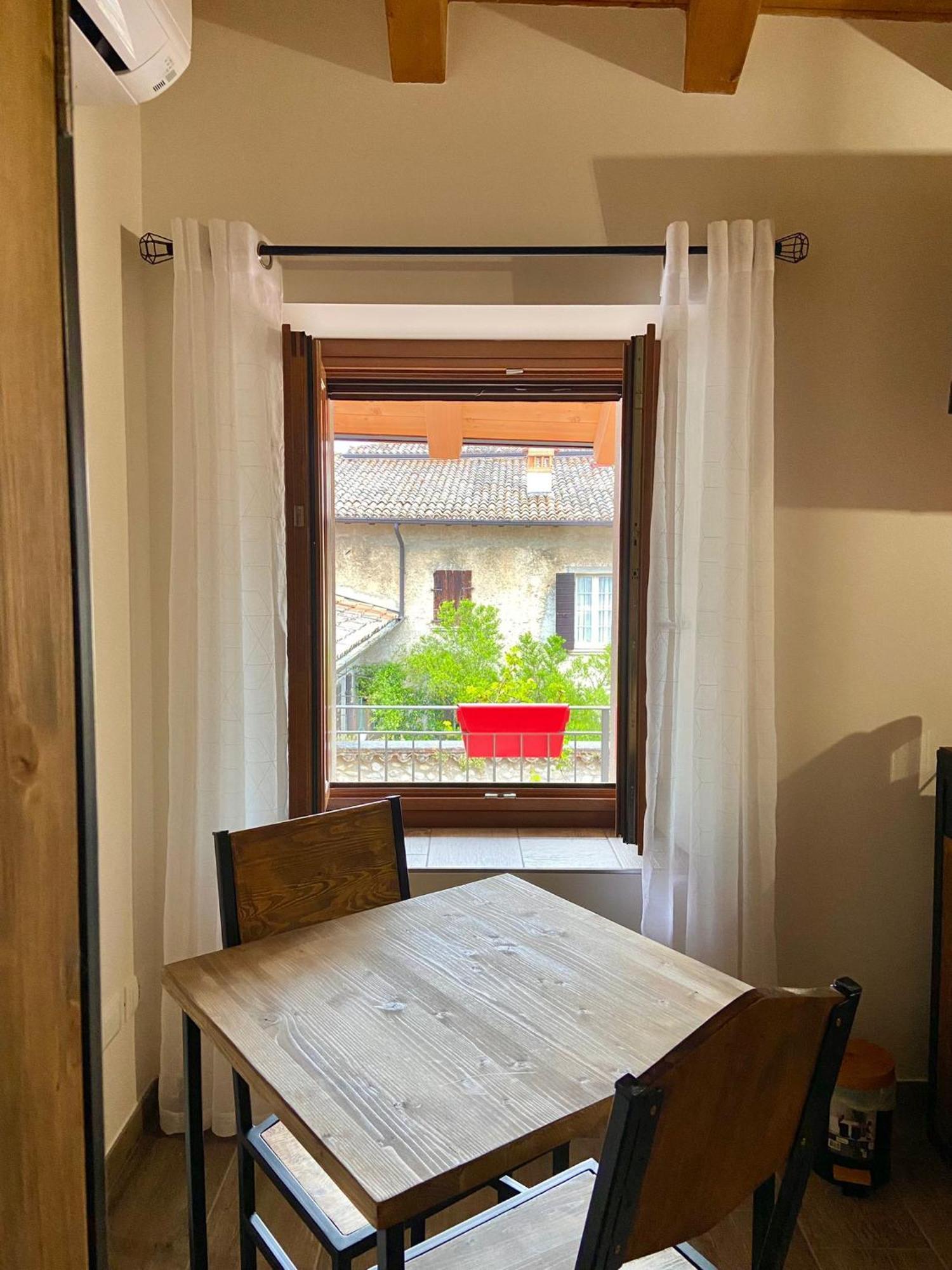 La Volpe Rossa Rooms And Apartments 산펠리체델바나코 외부 사진